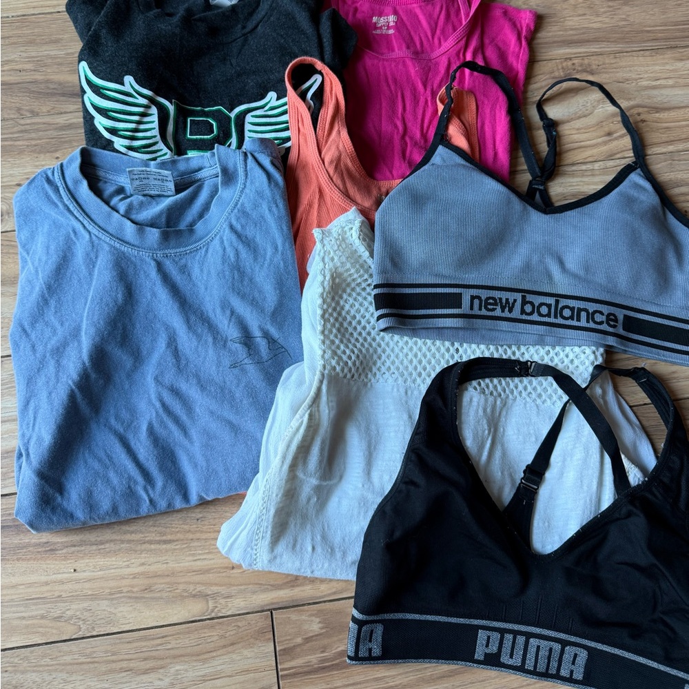 Women’s Tops and Sports Bras Lot Size Small
